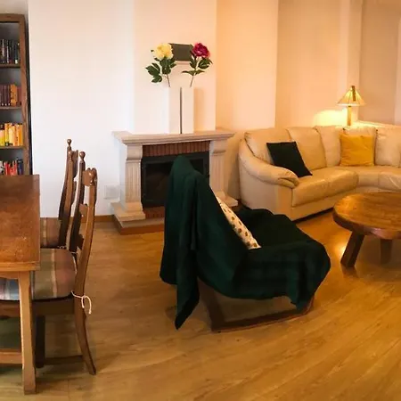 Casa Bruins Apartment